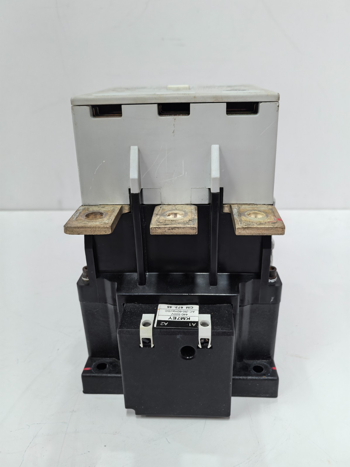 ABB UNS2881B-P.V1 ABB Voltage Monitoring Module Power System Sensor1